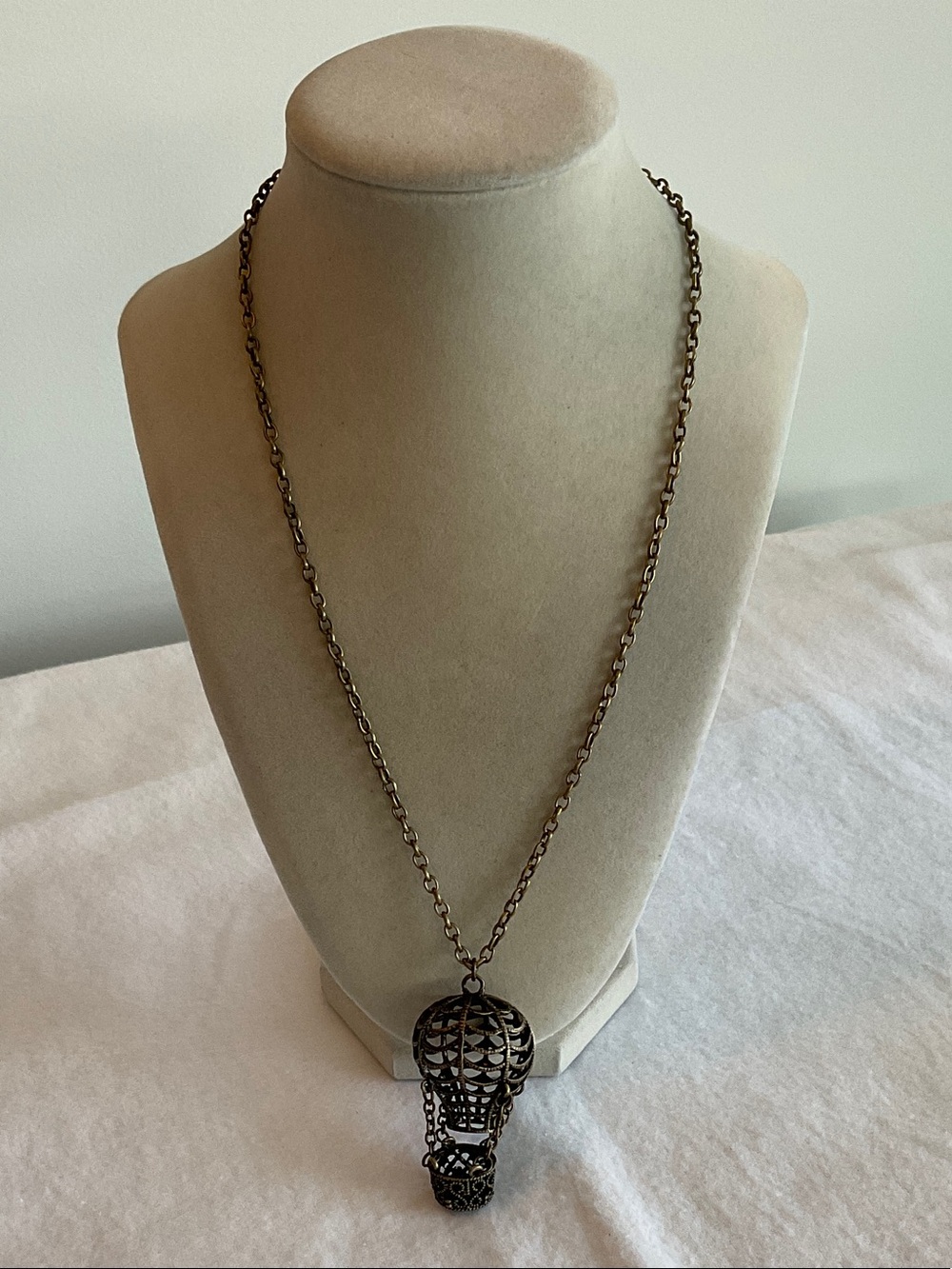 Vintage-Inspired Bronze Hot Air Balloon Necklace